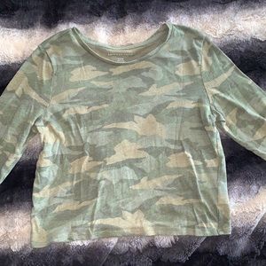 American Eagle camo crop long sleeve